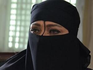 ليلي علوي تثير الجدل بنقابها