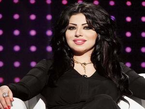 حليمة بولند بالحجاب