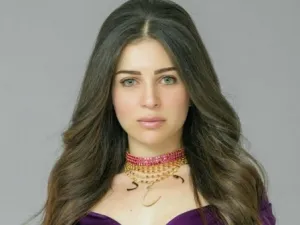 مي عز الدين 