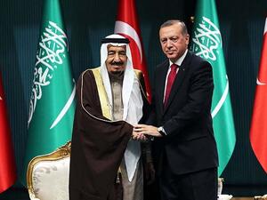 Turkish President Recep Tayyip Erdogan with Saudi King. (AFP/File)