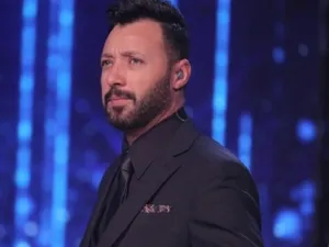 أحمد فهمي يرد بقسوة على المسيئين لعائلته