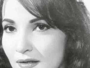 صورة الفنانة شادية في المستشفى 