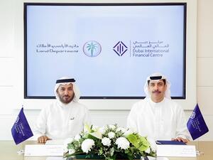 HE Essa Kazim Governor of DIFC and HE Sultan Butti Bin Mejren Director General of the Dubai Land Department