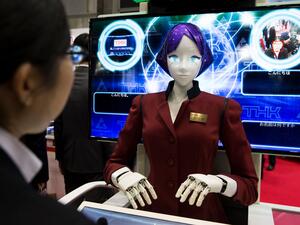Meet ARISA, the talking robot in Tokyo's subway stations (Twitter)