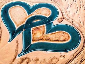 Man-made lake that take the shape of two gigantic hearts (Instagram)