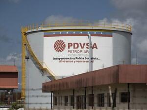 The U.S. will place sanctions on Venezuela's state-owned oil company (Twitter)