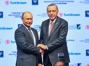  Recep Tayyip Erdogan with President Putin (Shutterstock)