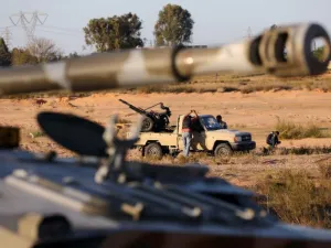القوات الليبية تحبط كميناً وتفقد ثمانية من أفرادها في معركة بسرت
