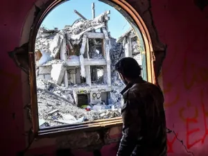 "ISIS was getting much closer, but we never thought about stopping" (AFP)