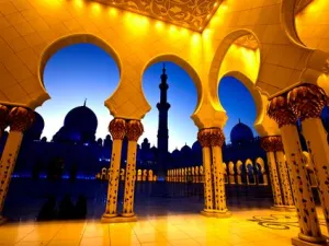  المسجد تعرض للحرق على يد متطرفين