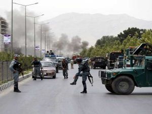 انفجار قوي وسط متظاهرين من اقلية الهزارة الشيعية 