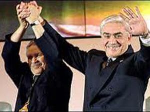 أبرزت صور تناقلتها مواقع تواصل إجتماعي تعباً بادياً على الرئيس السابق جراء تقدمه في السن، و