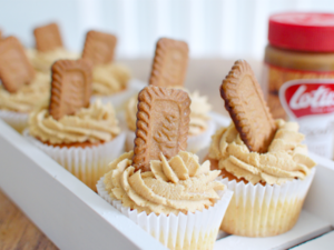 كب كيك اللوتس 