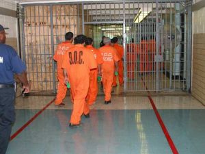 قالت أيون إن أعمال الشغب شارك فيها ما بين 160 و170 نزيلا 