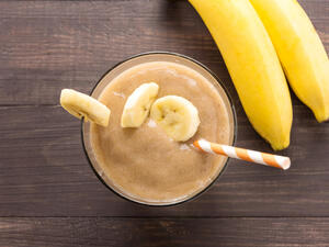 ميلك شيك الموز باللبن