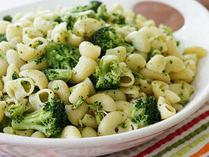 باستا مع الخضار المشوي والنعناع 