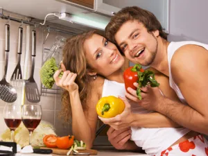 تناولك للخضار قد يجعل رائحة جسمك أكثر جذبًا للنساء من ذي قبل