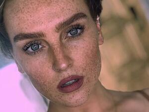 Perrie Edwards (Twitter)