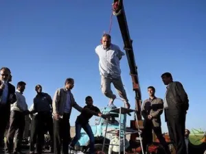 محكمة الثورة الإيرانية تصدر حكما بالإعدام بحق 3 أحوازيين