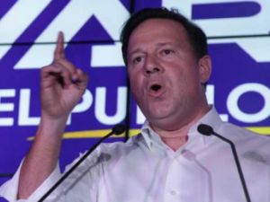 رئيس بنما يعرب عن استعداد بلاده للتعاون في التحقيقات المتعلقة بوثائق بنما