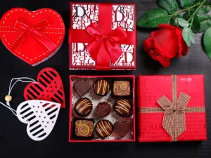 Flowers and chocolate, the go-to classic gift on Valentine's Day.  (Shutterstock)