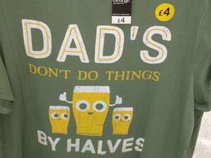 Shoppers slam Asda for an grammatical error (Twitter)