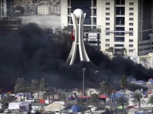 جانب من المواجهات بين المحتجين البحرينيين والأجهزة الأمنية/ أرشيفية