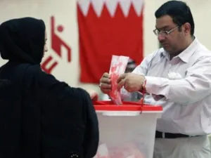 الاقبال الضعيف على التصويت من جانب الناخبين الشيعة سيكون في صالح المرشحين المؤيدين للحكومة