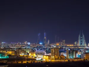 The report noted that the divergence between supply and demand will likely persist in the coming years, which means that oil prices will remain at relatively low levels. (File photo)