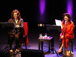 Nidal al Ashkar (Left) and Hanan al Shaykh read from the 1001 Nights  (Twitter)