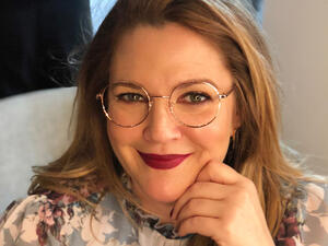 Barrymore also demonstrated a hidden talent (Source: drewbarrymore / Instagram ) 