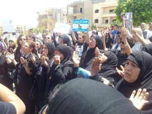 The Mothers of Martyrs protesting in Egypt. (image courtesy of Egyptian Chronicles)