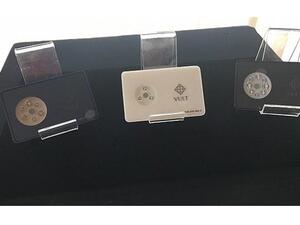 The American company has launched a product designed to fit up to $250,000 into your wallet. (Euronews)
