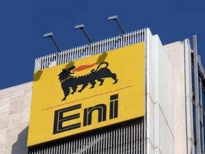 Many of the companies looking at Eni's Zohr are either already active in Egypt or have recently landed bordering acreage in Cyprus, such as Exxon Mobil and Total.  (Eni)