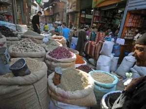 Egypt is currently reviewing eligibility for a smart card system through which low income Egyptians access state-subsidised food. (File photo)