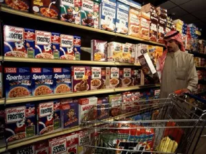 The closure of small groceries will mean the loss of vital conveniences for many. (Riyadh Connect)