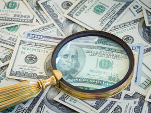 As of 2015, there is more than $147 million worth of fake US dollar bills circulating around the world. (File photo)