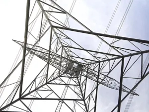 Even at full capacity, Egyptian and Israeli electricity grids, together with Gaza's sole power plant, fail to cover the Gaza Strip’s energy needs and only provide energy to Gaza’s inhabitants for eight hours each day. (Shutterstock)