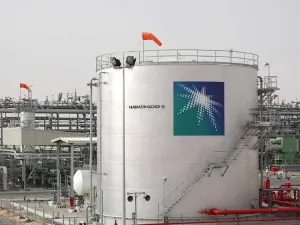Privatization of assets such as Saudi Aramco would boost government finances in the medium term. (File photo)