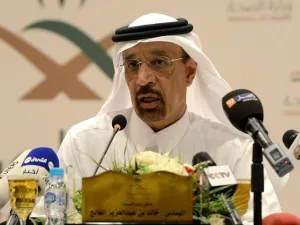Analysts at Morgan Stanley said there were also signs prices could fall again soon, pointing at stalling gasoline demand and more oil from Canada and Nigeria after production problems. (AFP/Mohammed Al Shaikh)