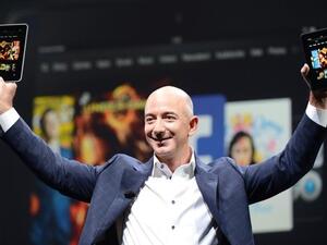 Jeff Bezos, CEO of Amazon, introduces new Kindle Fire HD Family at a press conference on September 06, 2012 in Santa Monica, California. (AFP/Joe Klamar)