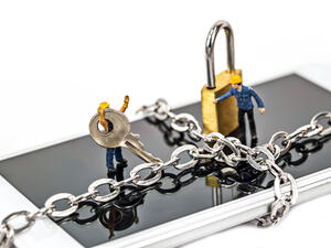 With cybercriminals increasingly targeting mobile devices,  the market is rushing to provide solutions to mobile security threats. (Shutterstock)