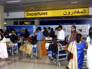 There is huge dip in the number of new projects in Oman due to lower oil prices and this has led to retrenchment of workers. (Arabian Business)
