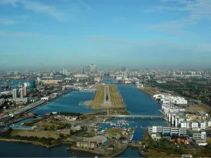 London City Airport is the closest air hub to the financial capital of Europe. (Wikimedia Commons)