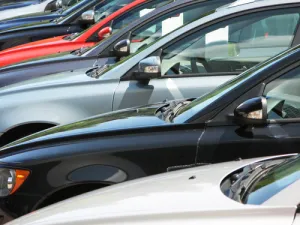 The automotive sector is not accounted for by the Central Bank of Egypt, which has lead to credit problems. (File photo)