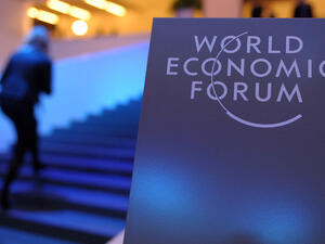 Participants arrive at the congress center prior to the opening of the World Economic Forum in Davos on January 21, 2014. (AFP/ File) Participants arrive at the congress center prior to the opening of the World Economic Forum in Davos on January 21, 2014. (AFP/ File)