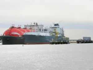 Bahrain's new LNG Import Terminal will form a vital part of the energy infrastructure of the country.  (Shutterstock/Vytautas Kielaitis)
