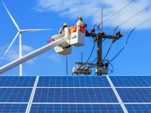 The ministry invited the private sector to announce their willingness to invest in solar power plants for every municipality. (Shutterstock)


