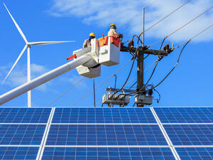 The ministry invited the private sector to announce their willingness to invest in solar power plants for every municipality. (Shutterstock)

