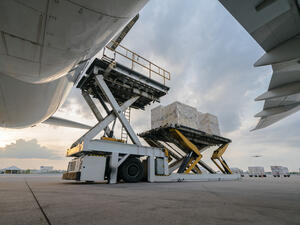 Global air freight segment contracted 1.8% in January this year, IATA data reveal. And global year-over-year volumes fell 1.5% when compared to December 2017, which meant the year-end growth figure for 2018 was 3.3%. (Shutterstock)